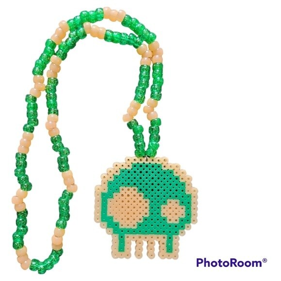 Glow in the Dark Orange Skull PonyBead-Perler Necklace - Picture 1 of 3